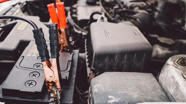 خالی شدن باتری خودرو